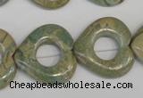 CNS220 15.5 inches 25*25mm heart donut natural serpentine jasper beads