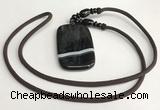 NGP5678 Agate rectangle pendant with nylon cord necklace